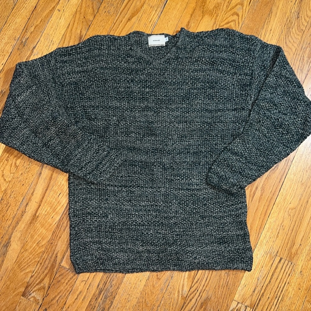 NWOT Minerals V-Neck Knit Sweater Size L